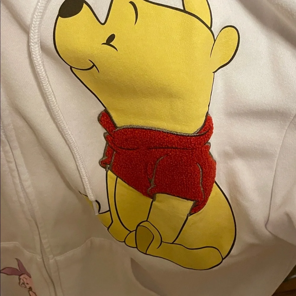White Woman’s Hoodie Disney Winnie the Pooh - Picture 7 of 8